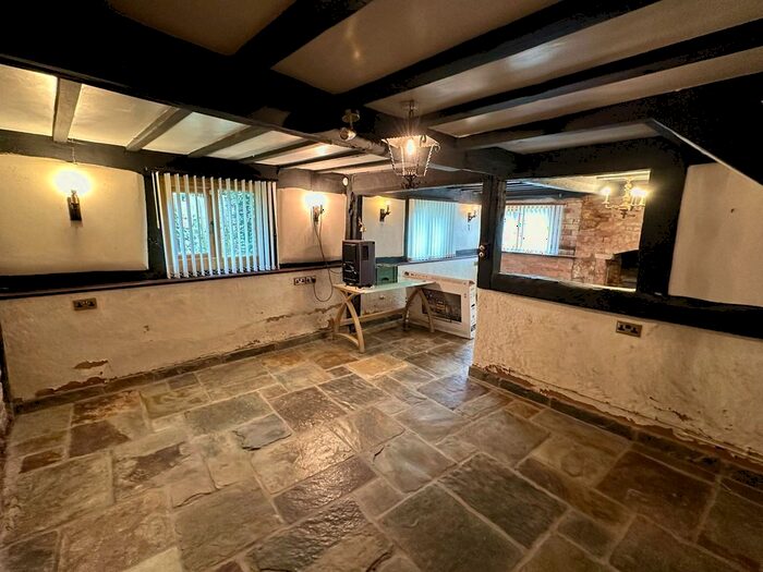 2 Bedroom Detached House For Sale In Holme Lacy Road, Hereford, HR2