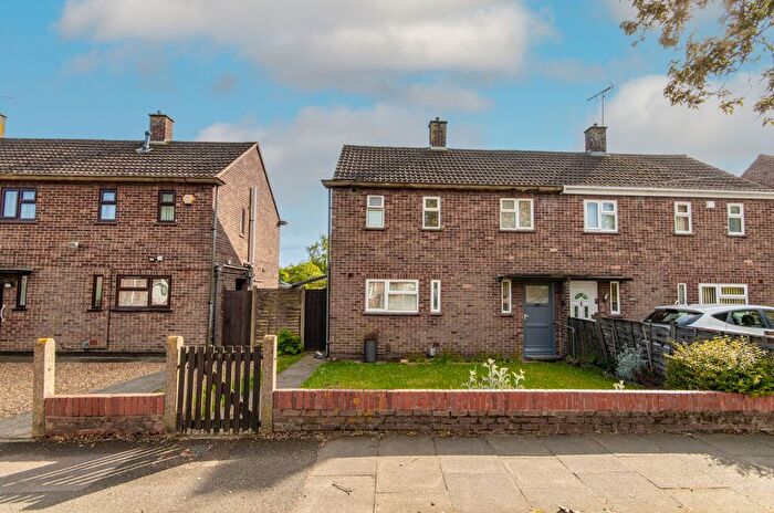 3 Bedroom Semi-Detached House For Sale In Eastern Avenue, Peterborough, PE1