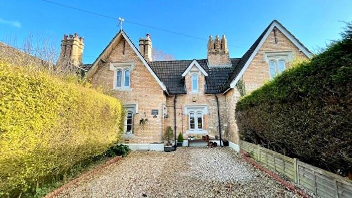 3 Bedroom Terraced House For Sale In Poole Lane, Bournemouth, BH11