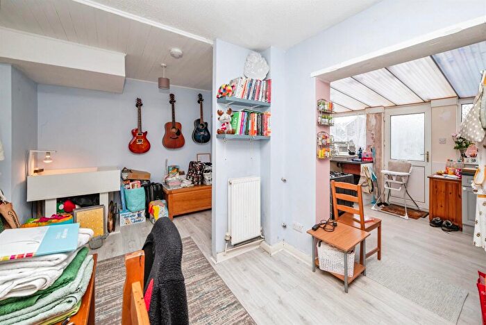 3 Bedroom Terraced House For Sale In Amhurst Gardens, Belton, Great Yarmouth, NR31