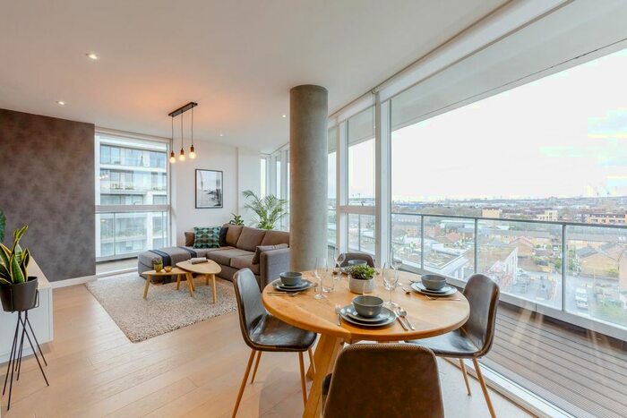 1 Bedroom Flat To Rent In Granite Apartments, River Gardens Walk, Greenwich, London, SE10