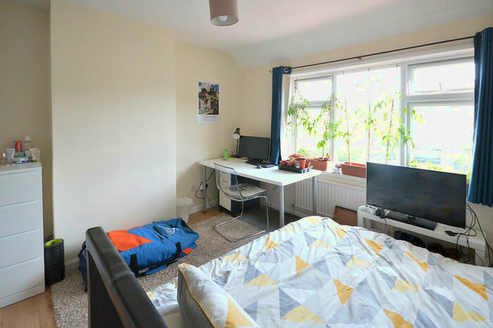 4 Bedroom Semi-Detached House To Rent In Peverel Road, Cambridge, CB5