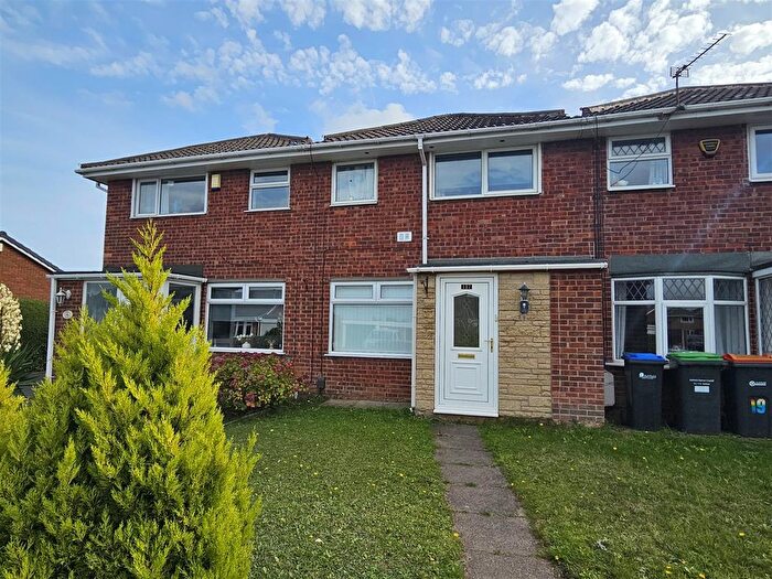 3 Bedroom Terraced House For Sale In Dales Avenue, Sutton In Ashfield, Notts, NG17