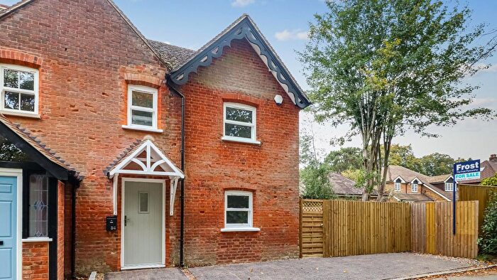 2 Bedroom Semi-detached House For Sale In Lakes Lane, Beaconsfield, HP9