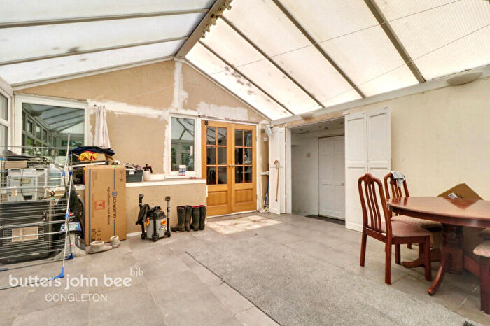 3 Bedroom Semi-Detached House For Sale In Belgrave Avenue, West Heath, Congleton, CW12