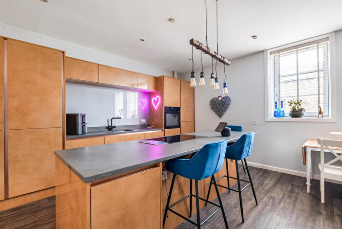 3 Bedroom Flat For Sale In Lilybank Mews, Arbroath Road, Dundee, DD4