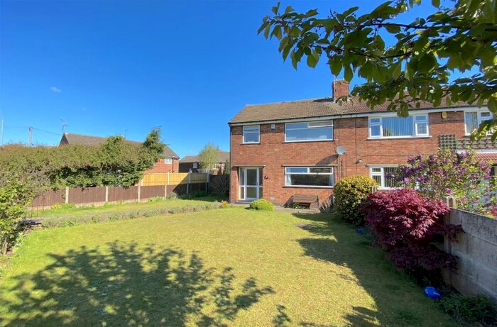 3 Bedroom Semi-Detached House To Rent In Hillview Road, Kirkby-In-Ashfield, NG17