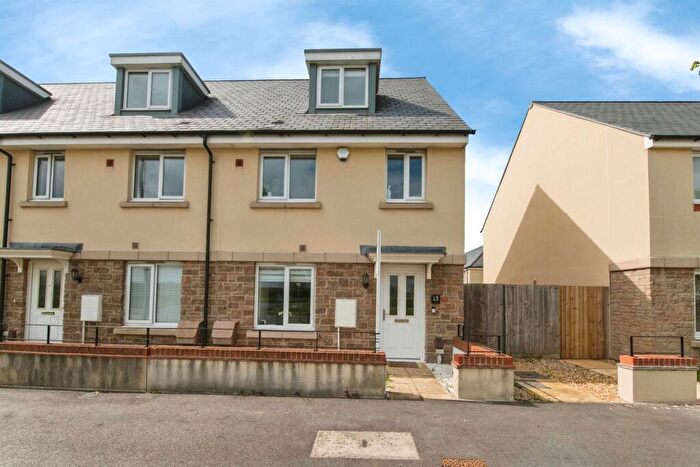 3 Bedroom End Of Terrace House For Sale In Younghayes Road, Cranbrook, Exeter, EX5