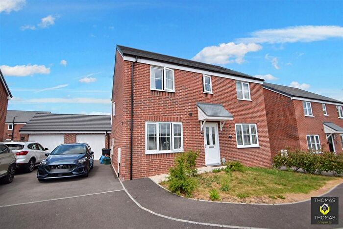 4 Bedroom Detached House To Rent In Freemans Road, Tuffley, Gloucester, GL4