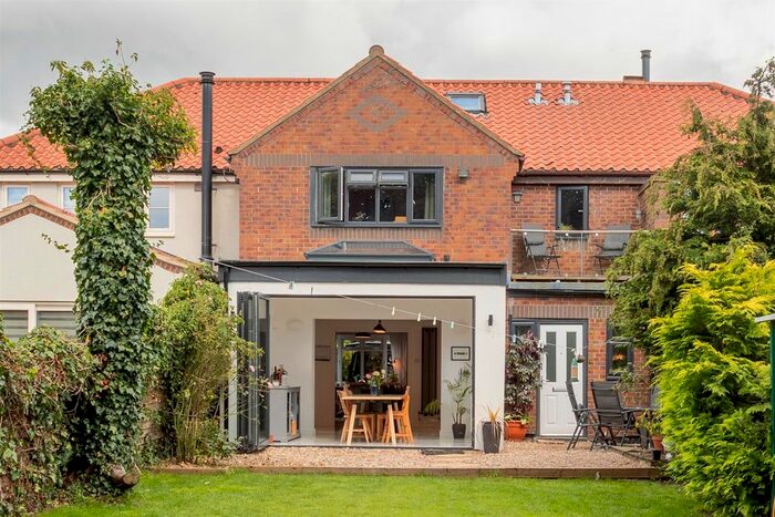 3 Bedroom Terraced House For Sale In Tollerton Road, Huby, York, YO61