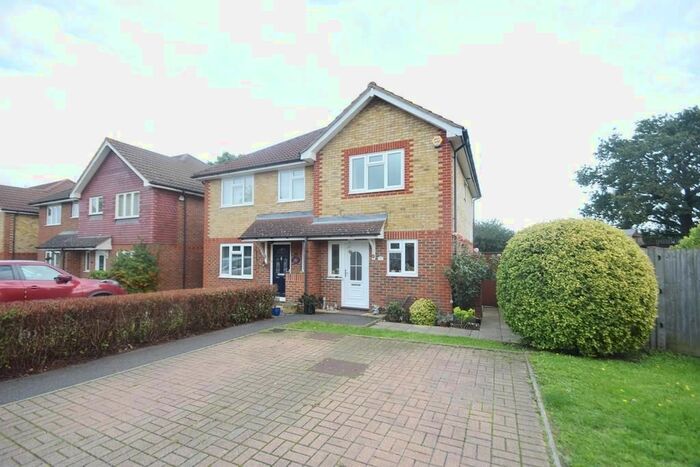 2 Bedroom Semi-Detached House To Rent In Silver Way, Hillingdon, UB10