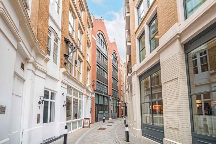 1 Bedroom Flat To Rent In Ludgate Square, City, EC4M