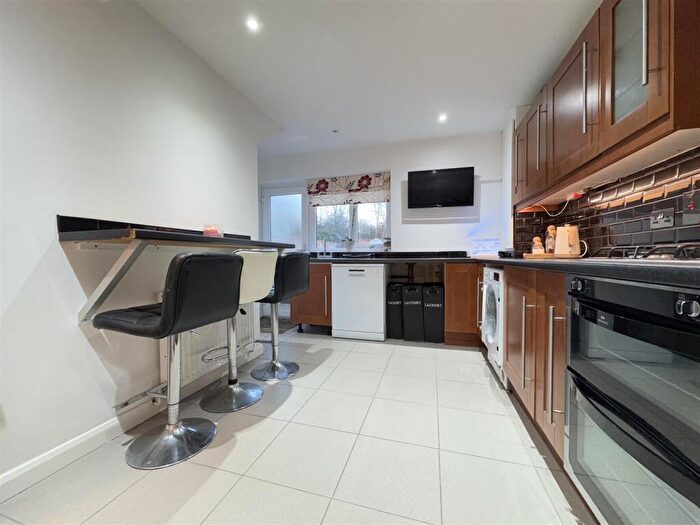 2 Bedroom Terraced House For Sale In Hockley Close, Basildon, SS14