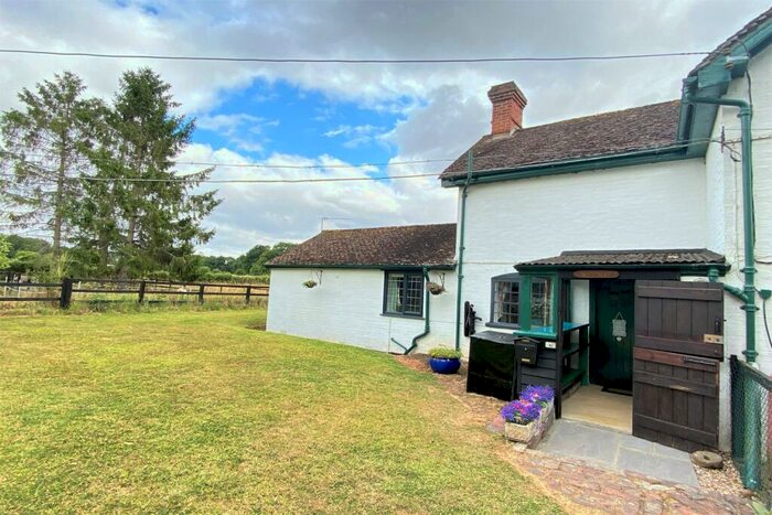 1 Bedroom Cottage To Rent In Axmansford, Hampshire, RG26