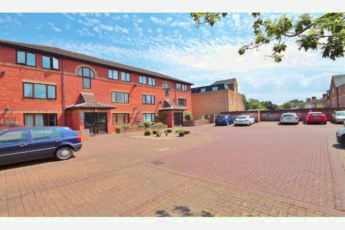 2 Bedroom Flat To Rent In Oxford Road, Oxford, OX4