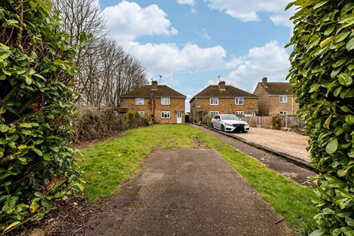 3 Bedroom Semi-Detached House For Sale In Leaveland, Faversham, ME13