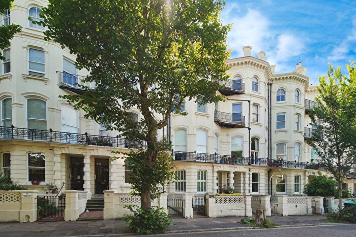 2 Bedroom Flat For Sale In Denmark Terrace, Brighton, BN1