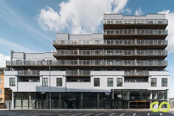 Flat To Rent In Carlton House, High Road, Seven Kings, IG1