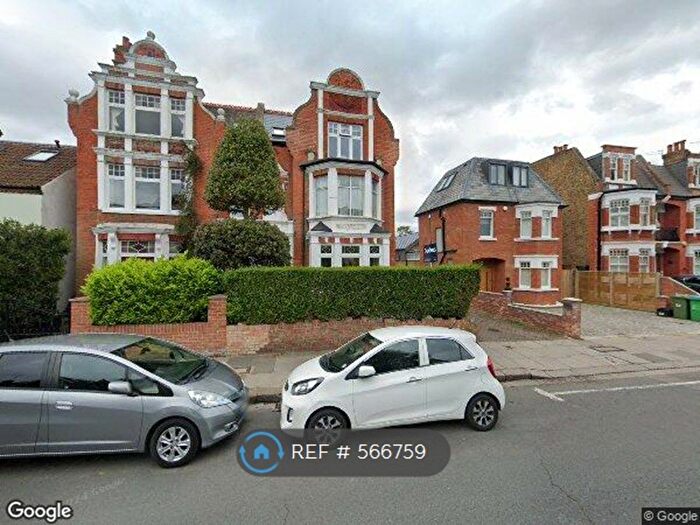 3 Bedroom Bungalow To Rent In Wellington Road, Hampton, TW12