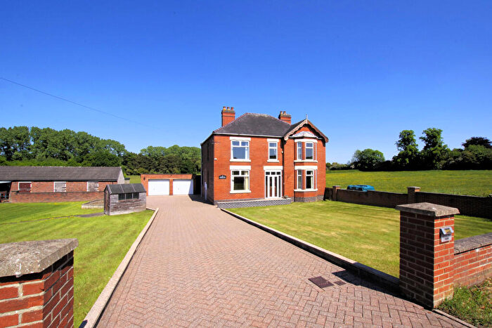 4 Bedroom Farm House For Sale In Shortheath, Swadlincote, DE12