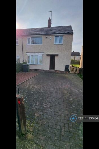 3 Bedroom End Of Terrace House To Rent In Broomhouse Road, Prudhoe, NE42