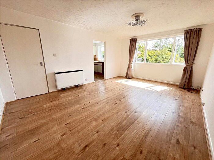 2 Bedroom Apartment To Rent In Falkland Court, CM7