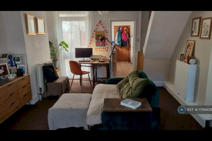 2 Bedroom Terraced House To Rent In Methuen Street, Southampton, SO14