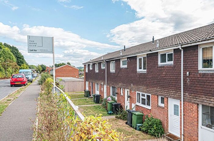 4 Bedroom Semi-Detached House To Rent In Park Barn Drive, Guildford, GU2