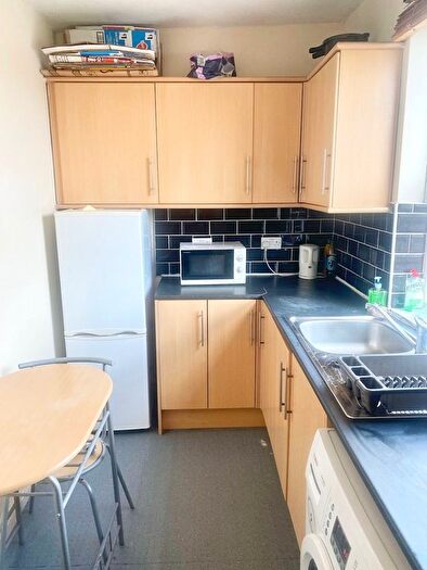 1 Bedroom Flat To Rent In Nottingham Road, Nottingham, NG7