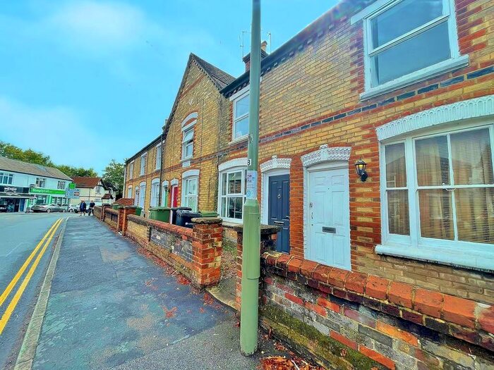 2 Bedroom Terraced House To Rent In Guildford Park Road, GU2