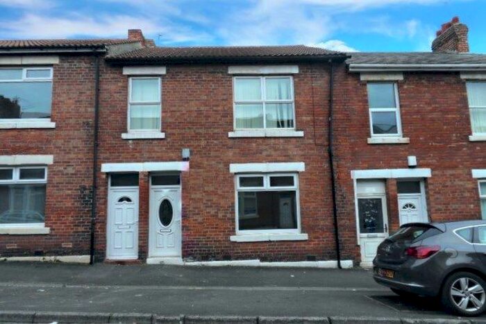 2 Bedroom Flat To Rent In Barrasford Street, Wallsend, NE28