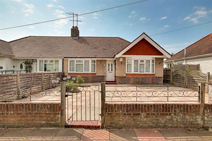3 Bedroom Semi-Detached Bungalow For Sale In Saxony Road, Broadwater, Worthing, West Sussex, BN14