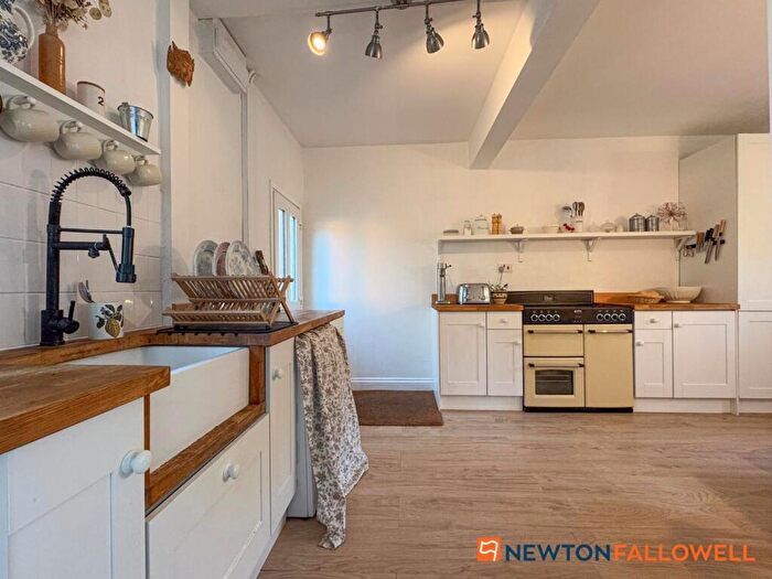 2 Bedroom Cottage For Sale In Summers Terrace, Eagle Road, Swinderby, LN6