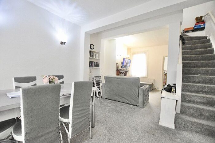3 Bedroom Terraced House To Rent In Castle Road, Grays, RM17