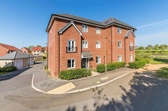 2 Bedroom Apartment For Sale In Tom Gaughan Way, Didcot, OX11