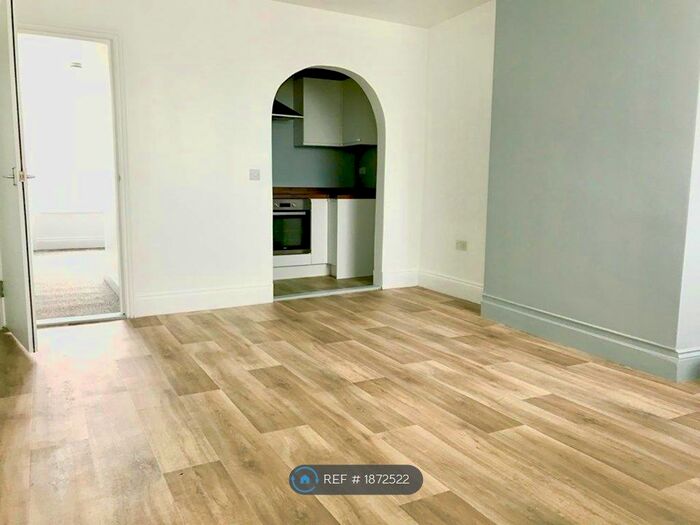 1 Bedroom Flat To Rent In Christchurch Road, Bournemouth, BH7