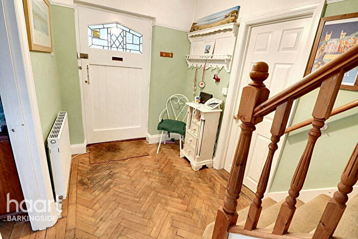 3 Bedroom End Of Terrace House For Sale In Fencepiece Road, Chigwell, IG7