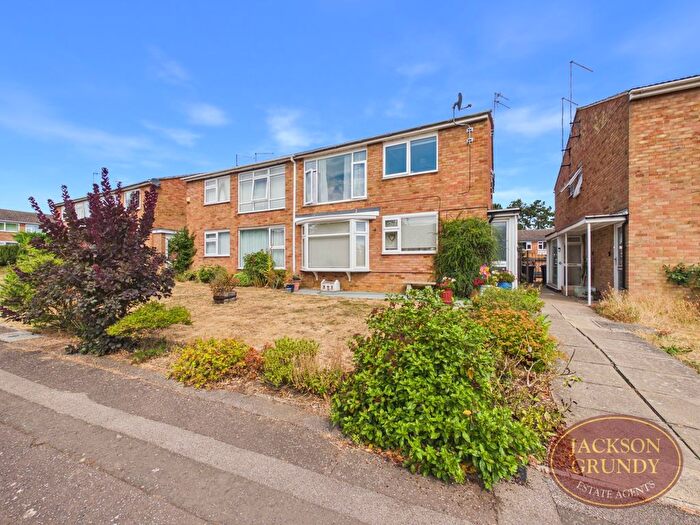 2 Bedroom Maisonette For Sale In Conifer Rise, Westone, NN3