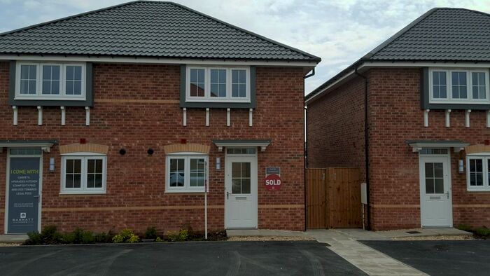 3 Bedroom Semi-Detached House To Rent In Amber Close, Upton, Pontefract, WF9