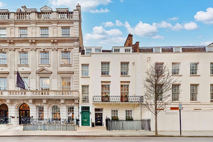 4 Bedroom Town House For Sale In Upper Brook, W1K