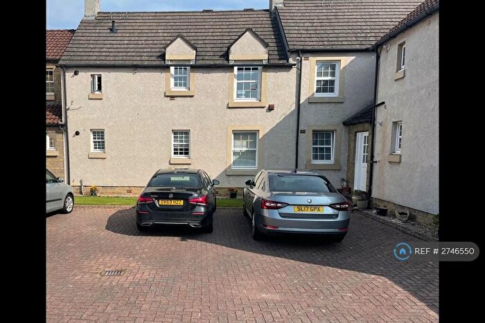 2 Bedroom Flat To Rent In Hillpark Court, Edinburgh, EH4