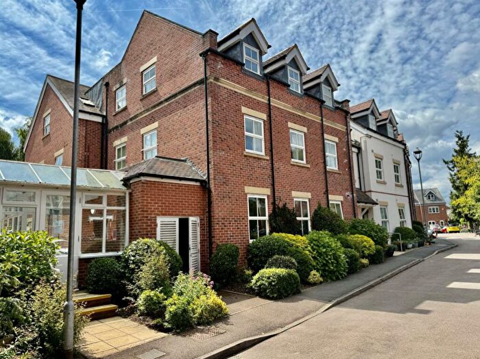 2 Bedroom Flat For Sale In Stokes Mews, Newent, GL18