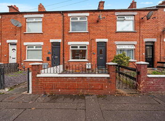 2 Bedroom Mid Terraced House To Rent In Greenville Road, Belfast, BT5