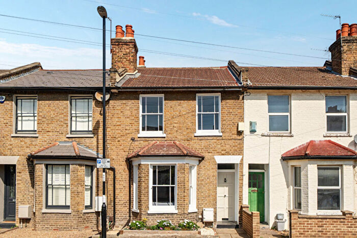 2 Bedroom Terraced House For Sale In Hedgley Street, London, SE12