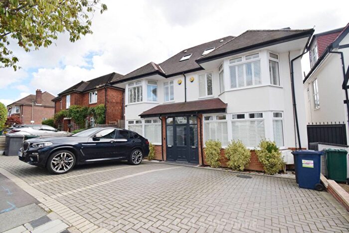 4 Bedroom Semi-Detached House To Rent In Rundell Crescent, London, NW4
