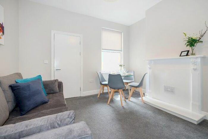 3 Bedroom Terraced House To Rent In Selsey Road, Edgbaston, Birmingham, B17