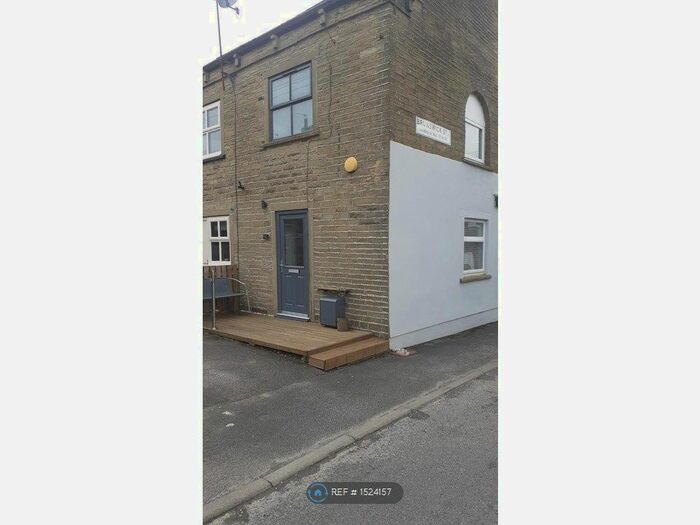 1 Bedroom End Of Terrace House To Rent In Brunswick Street, Bradford, BD13