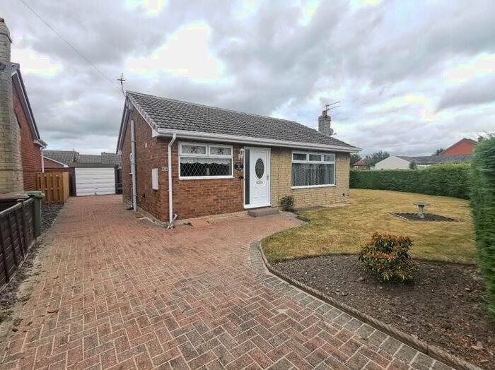 2 Bedroom Bungalow To Rent In Headlands Road, Ossett, WF5