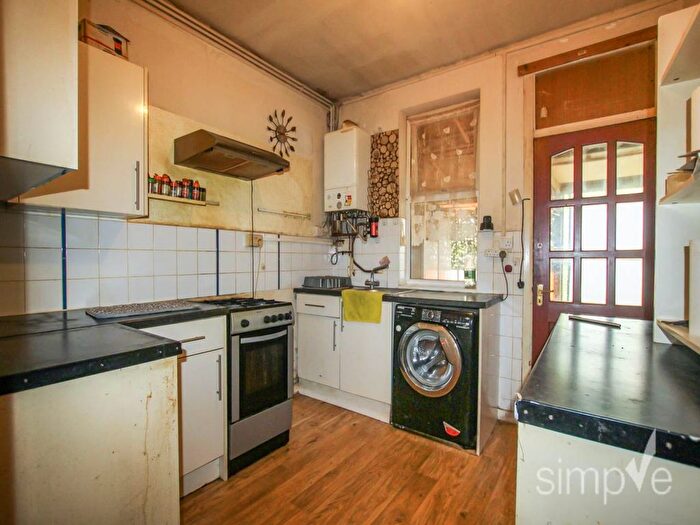 4 Bedroom Property To Rent In Station Road, Hayes, Middlesex, UB3