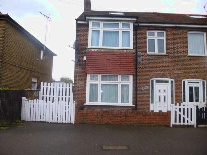 4 Bedroom Terraced House To Rent In High Street, Harlington, Hayes UB3